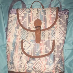 Overnight bag or book bag 💕